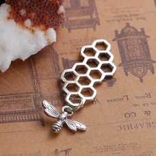 3D Bee with Honeycomb